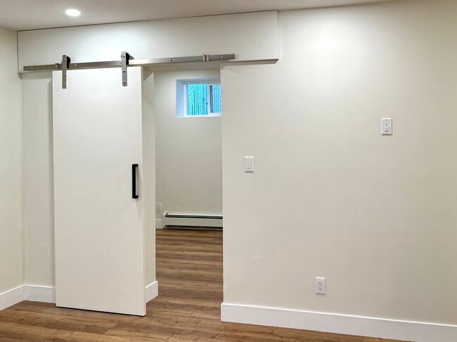 Building Photo - 6239 St. Catherines St