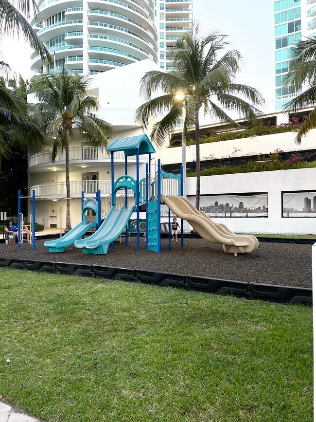 Foto del edificio - 2101 Brickell Ave