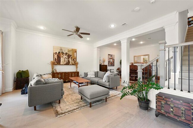 Foto del edificio - 608 W 21st St