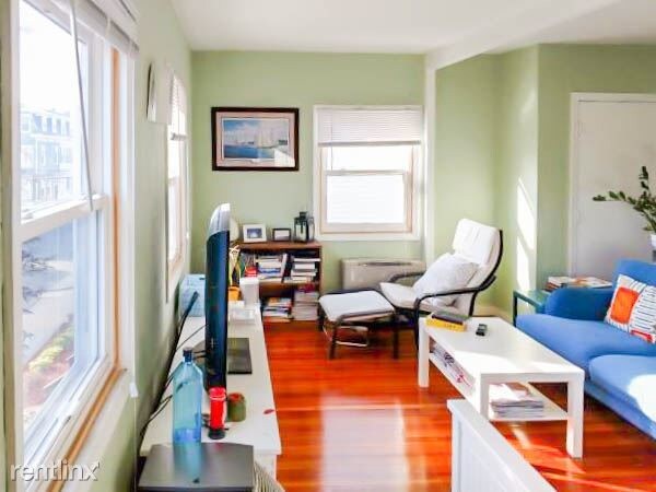 Foto del edificio - 13 Parker St