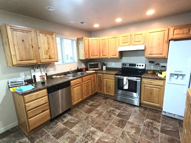 Foto del edificio - Lovely Home For Rent