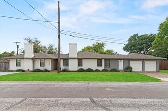 Building Photo - 10023 Olmos Dr