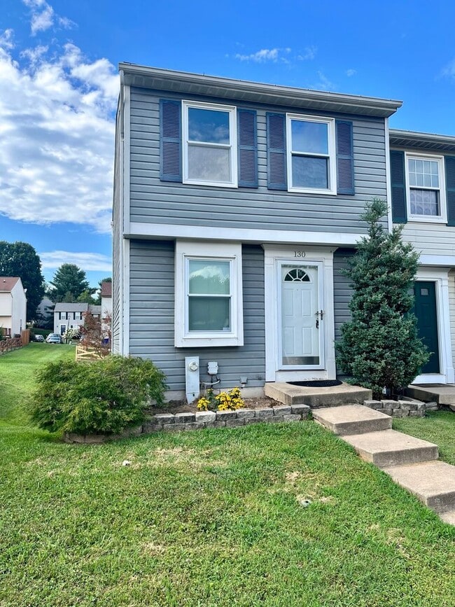 Building Photo - 130 Long Meadow Ct