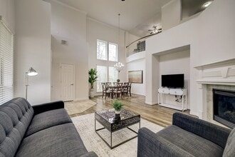 Building Photo - 3 Crocus Petal St