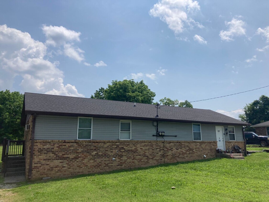 Foto principal - 1205-1207 Shawnee Rd
