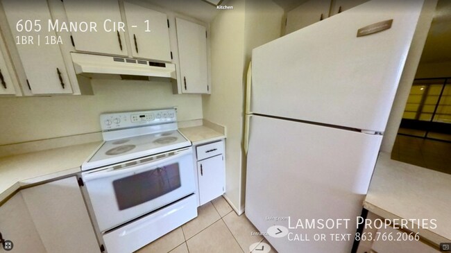 Foto del edificio - 605 Manor Cir