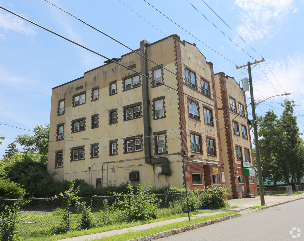 Building Photo - 191 1st St