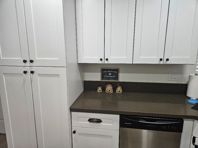 Foto del edificio - 105 Marigold Ln