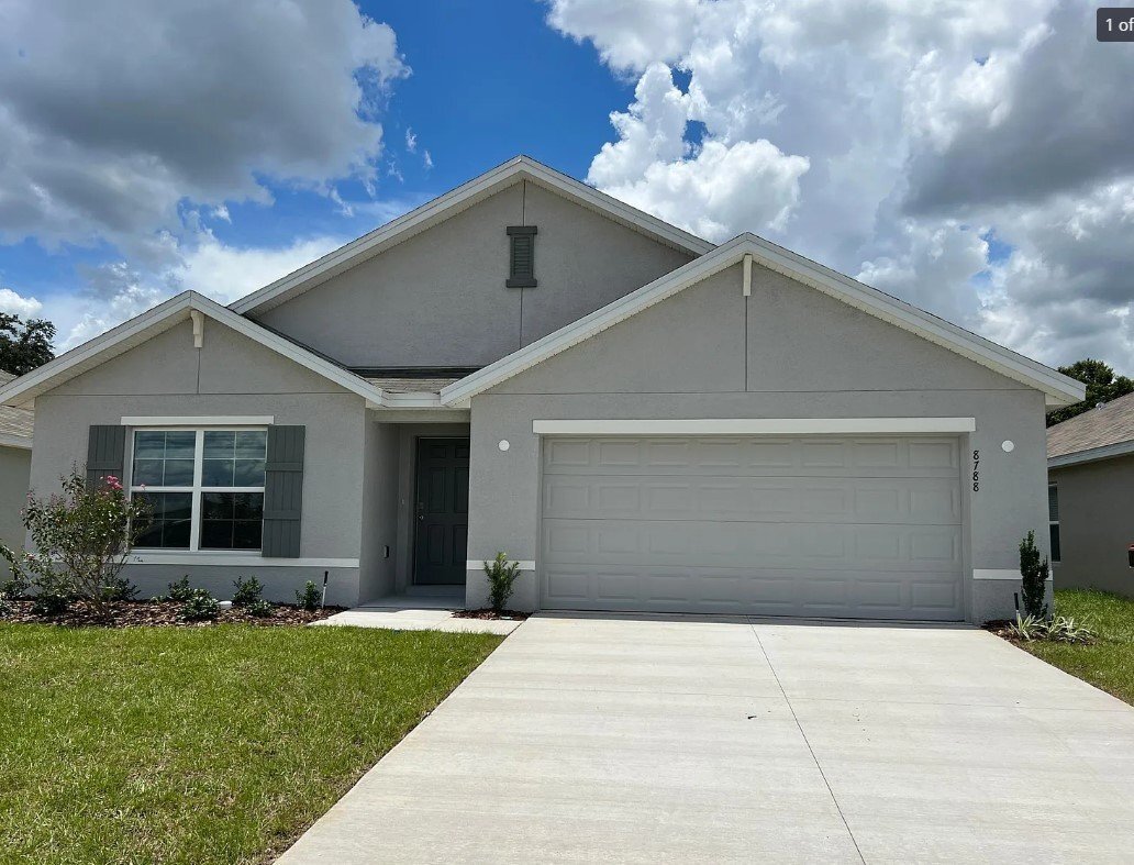 Primary Photo - **AVAILABLE AUGUST 1** Charming 3-Bedroom ...