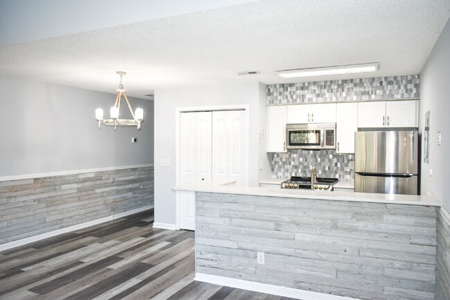 Foto del edificio - Beautiful two, bedroom two bath Condo in Little River