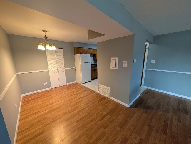 Foto del edificio - 5858 W 87th St