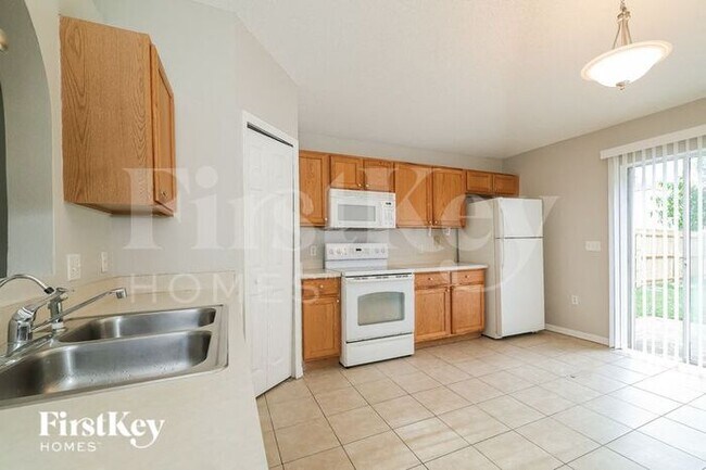 Foto del edificio - 2648 Whispering Trails Dr