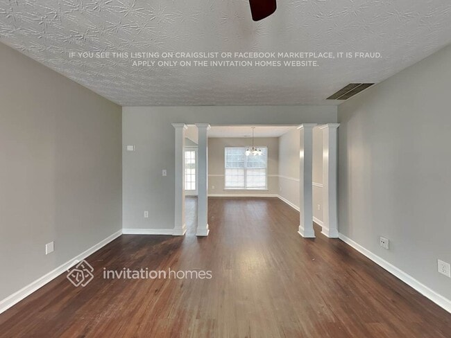 Building Photo - 86 E Main St N