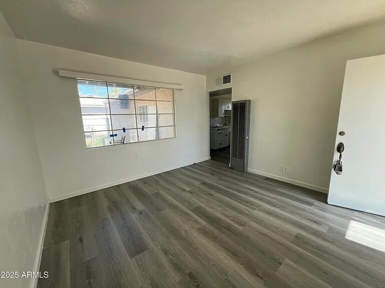 Foto del edificio - 1137 S Judd St