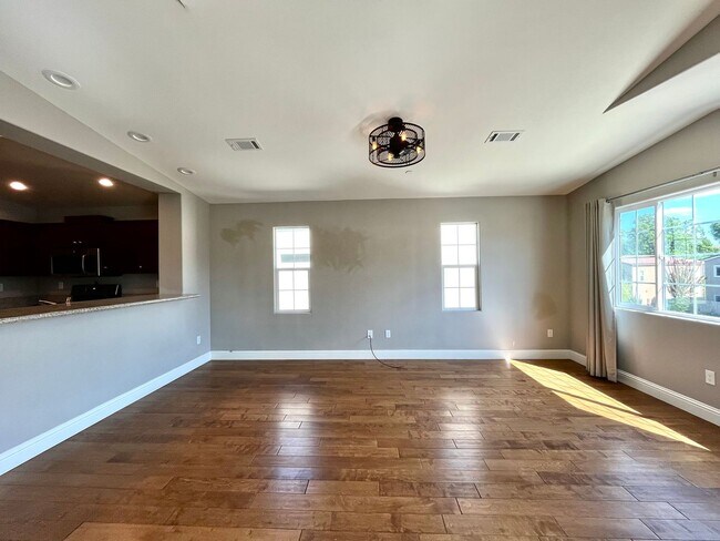 Foto del edificio - 267 Via las Casitas