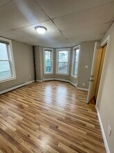 Building Photo - 277 Chestnut St