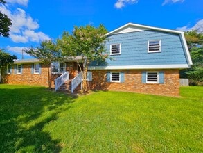 Building Photo - 1198 Holly Springs Rd