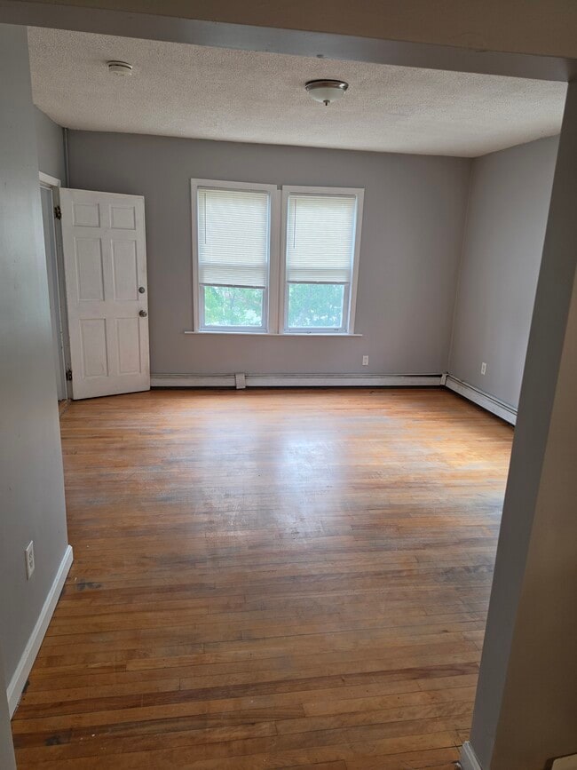 Living room - 14 Ferraro St