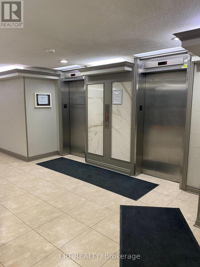 Building Photo - 80 Inverlochy Blvd