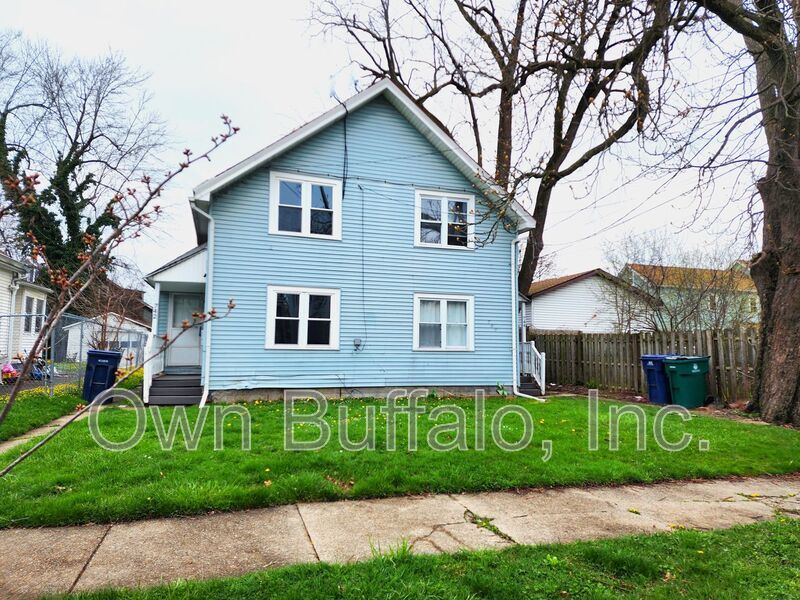 Primary Photo - 742 Plymouth Ave