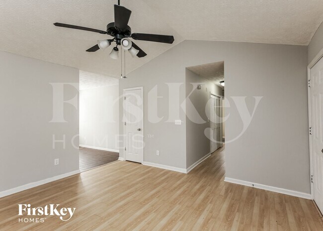 Foto del edificio - 5183 Sagewood Dr