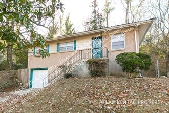 Building Photo - 636 Biscayne Dr