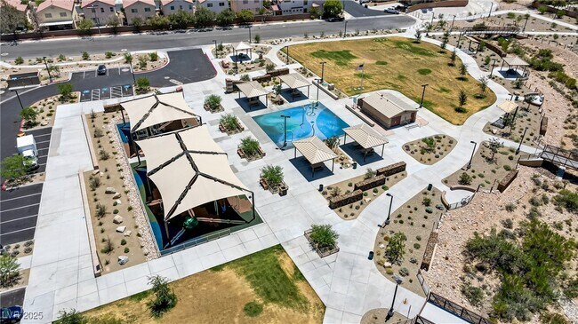 Foto del edificio - 9512 Knopfler Ln