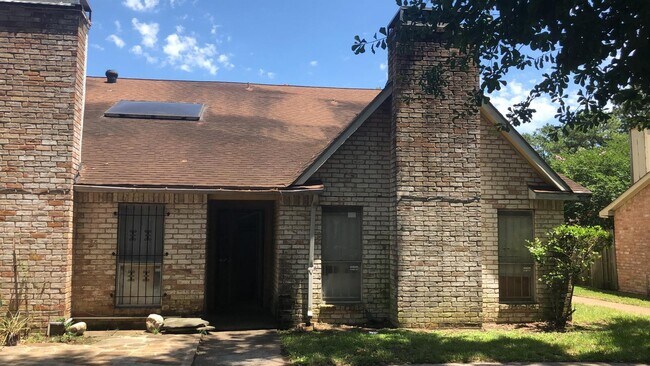 Building Photo - 5787 Easthampton Dr