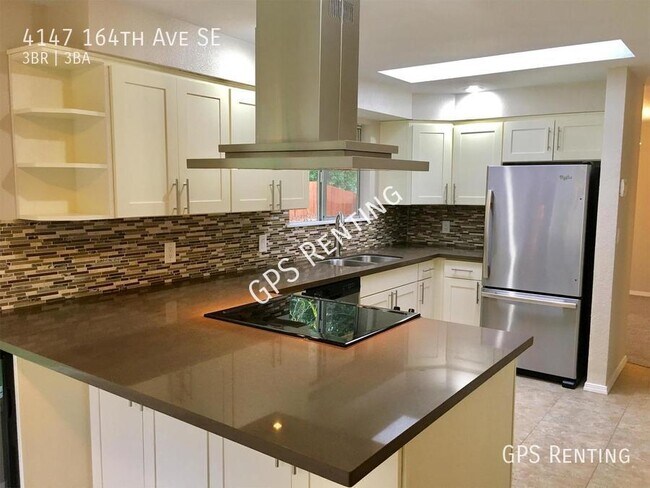 Foto del edificio - Rambler Style 3 bedroom home in Bellevue!