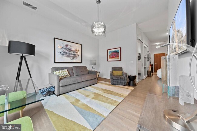 Foto del edificio - 525 Water St SW