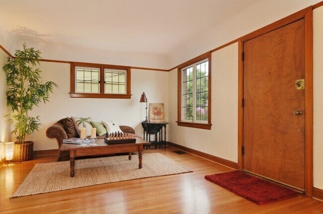 Foto del edificio - 4018 Corliss Ave N