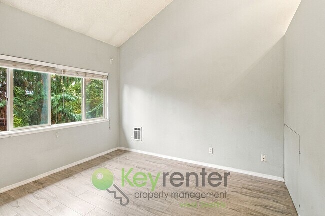 Foto del edificio - 12600 57th Ave S
