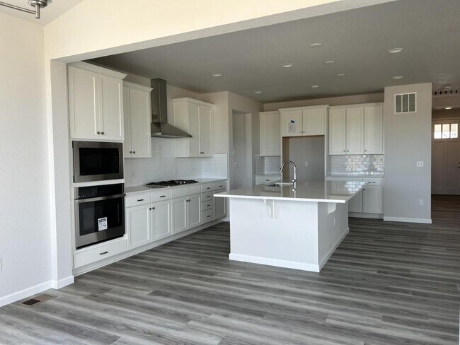 Foto del edificio - 6369 Icegrass Ave