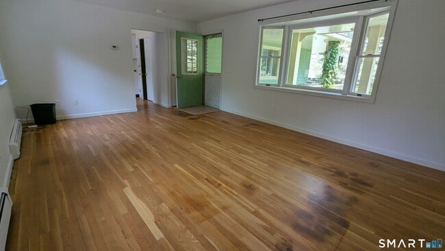 Foto del edificio - 117 N Taylor Ave