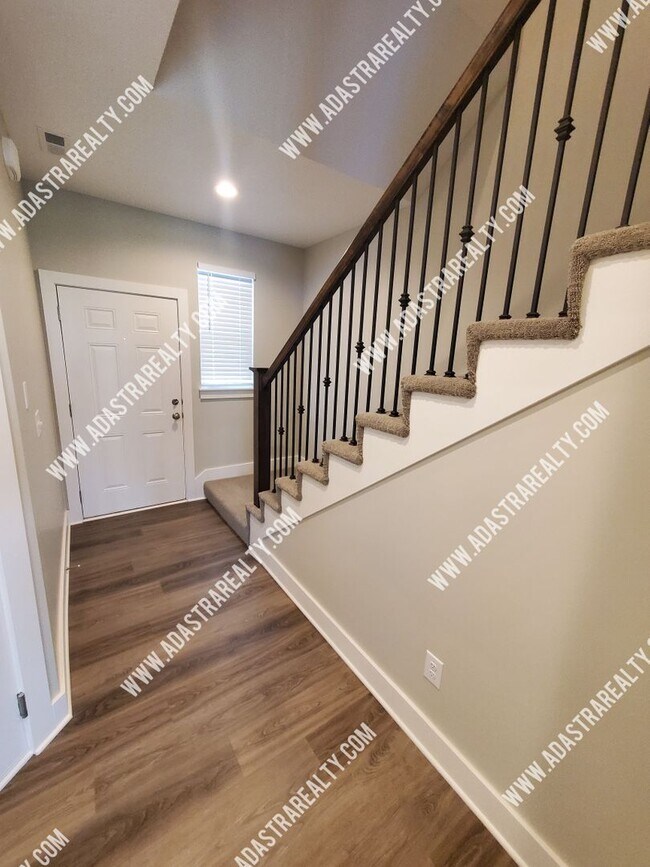 Foto del edificio - Built in 2020 Louisburg Town Home-Availabl...