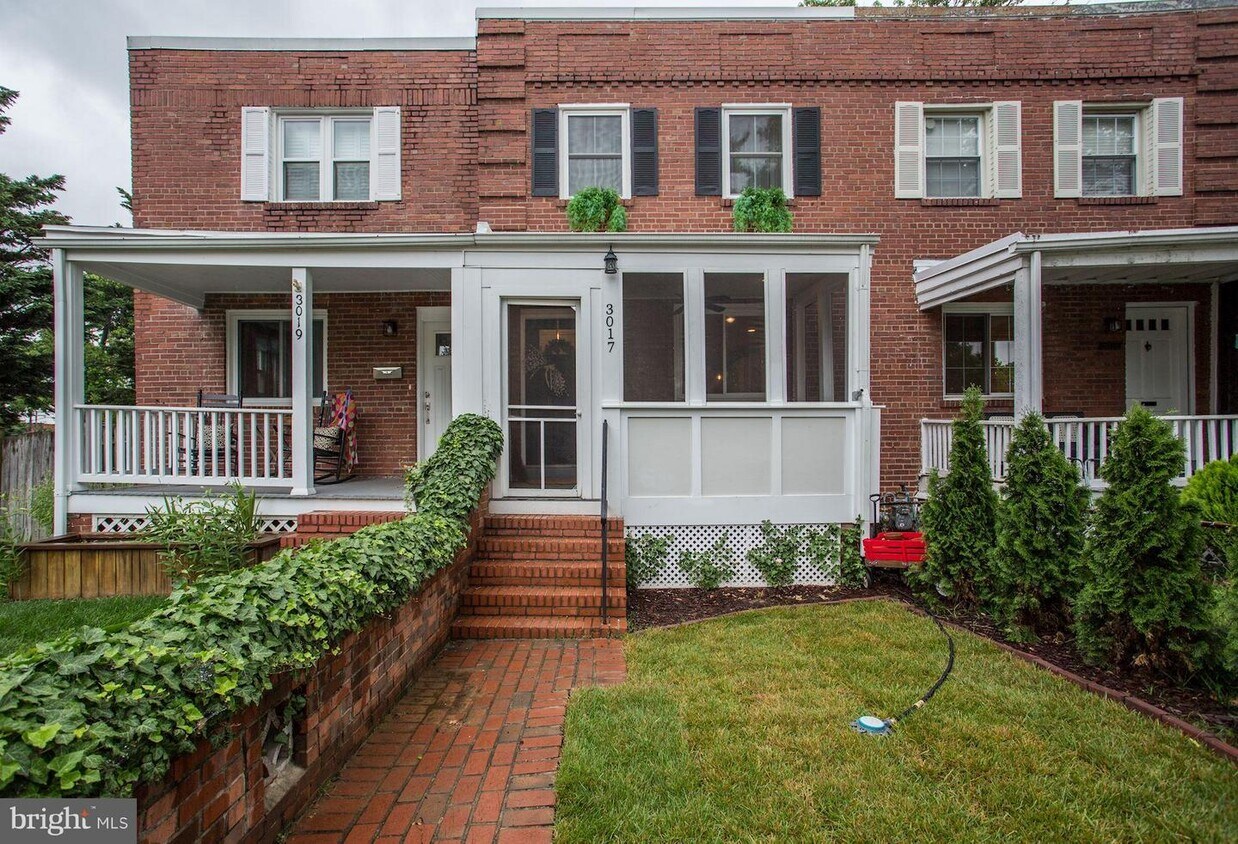 Foto principal - 3017 Fulton St