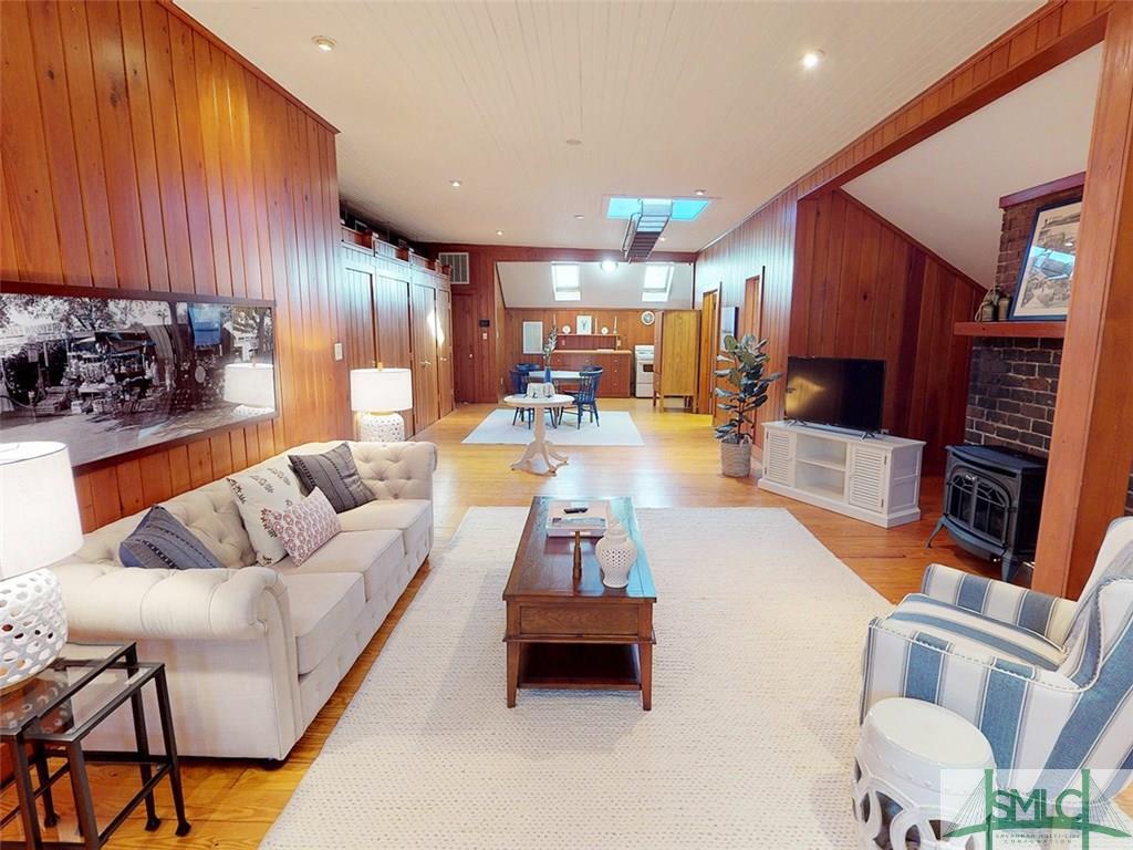 217 E Charlton St Unit 4, Savannah, GA 31401 Condo for Rent in