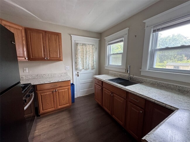 Building Photo - 61 Ackley Ave
