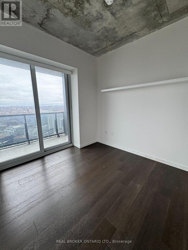 Photo du bâtiment - 170 Bayview Ave