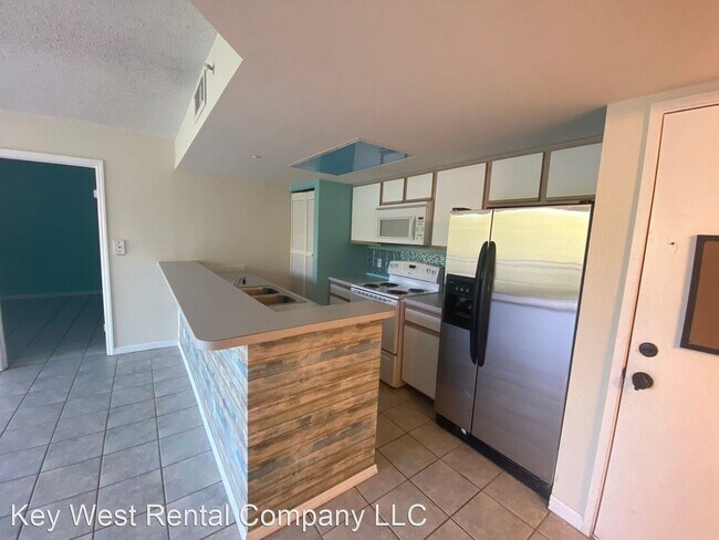 Building Photo - 2 br, 2 bath House - 3675 Seaside Drive Un...