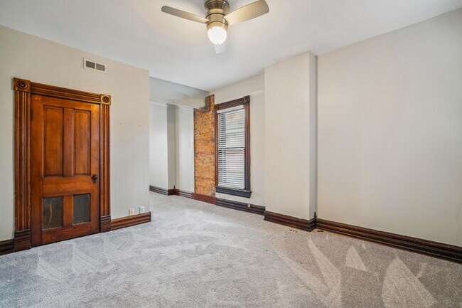 Foto del edificio - 1219 Highland St