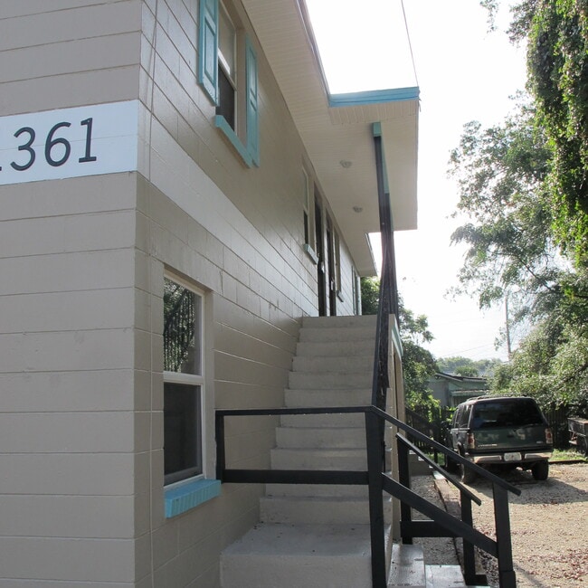 Building Photo - 1361 Bridier st
