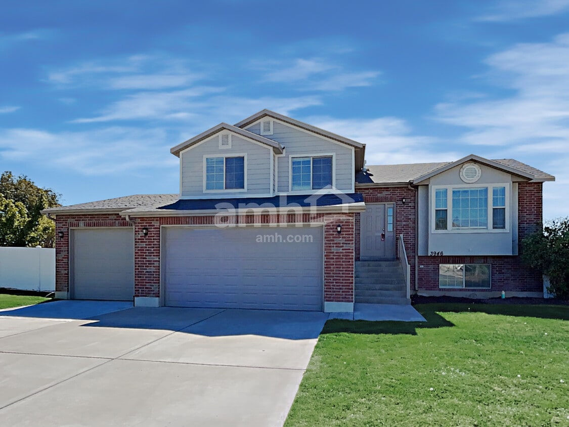 Primary Photo - 3946 W 1450 N