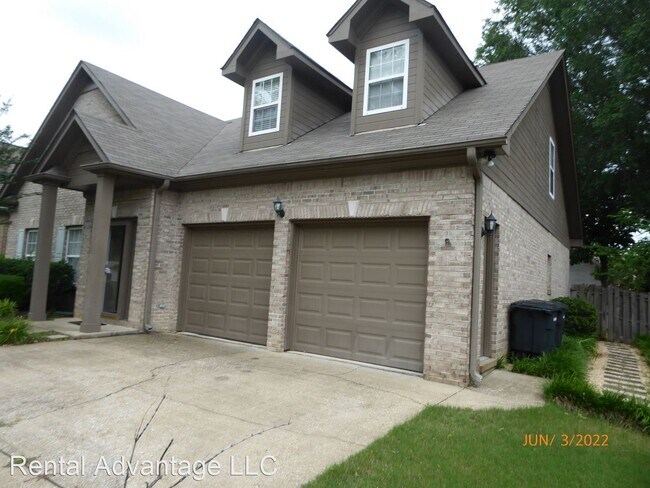Building Photo - 3 br, 2.5 bath House - 217 Lenox Lane