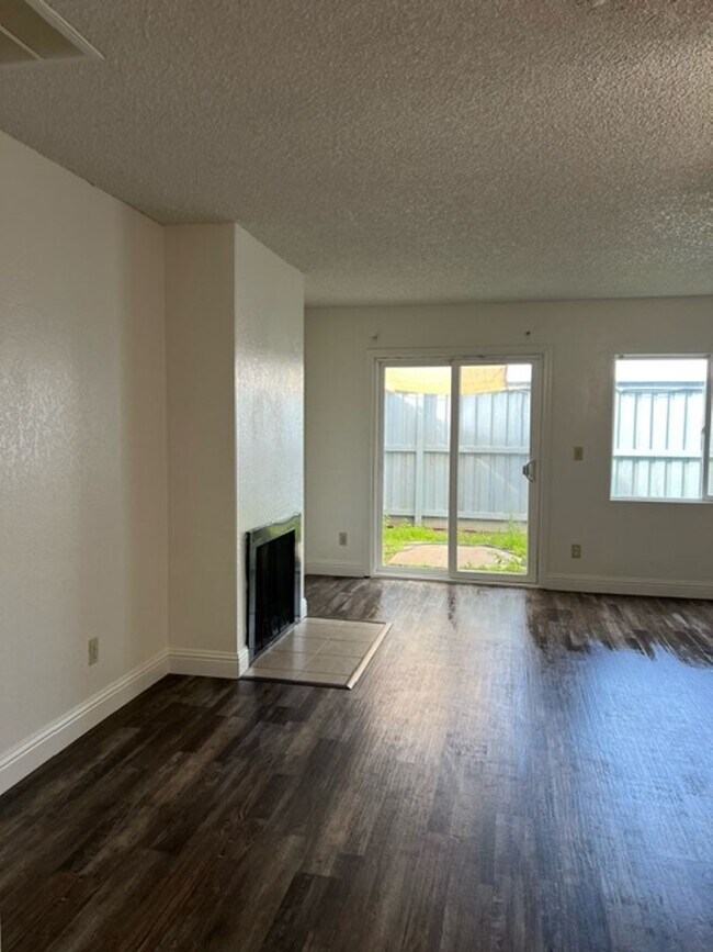 Foto del edificio - Charming Townhome