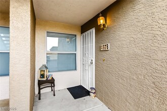 Building Photo - 700 Capri Dr