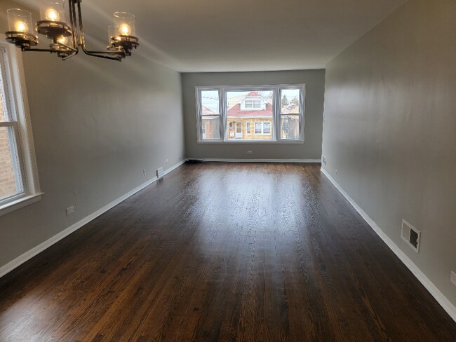 Foto del edificio - 2837 N Long Ave