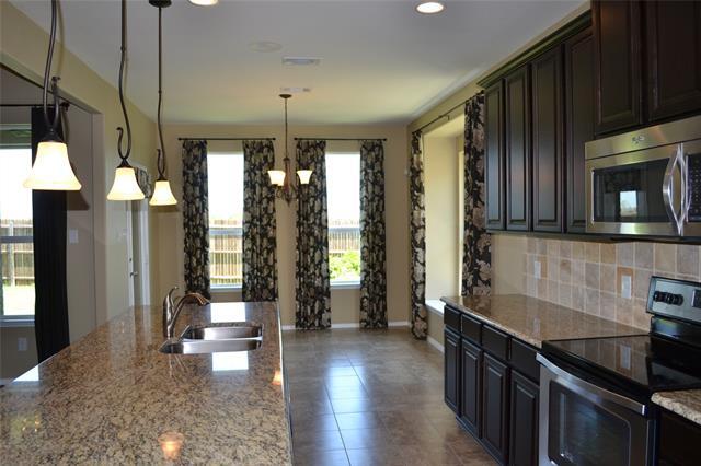 Foto del edificio - 917 Swan Ridge Dr