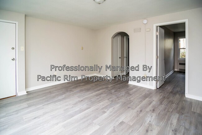Building Photo - 1002 S 9th St