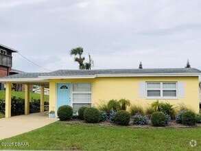 Building Photo - 828 26th Ave